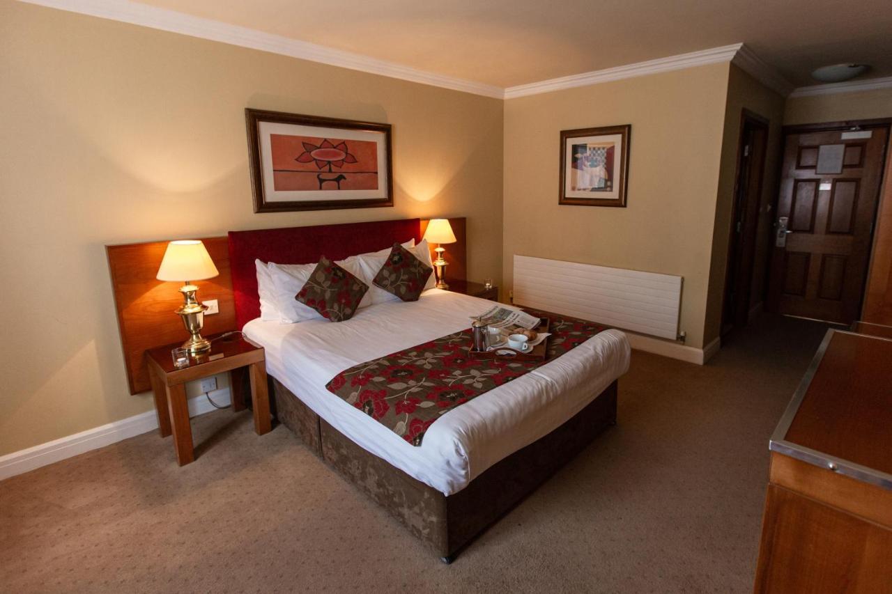 Hamlet Court Hotel Johnstown Bridge エクステリア 写真